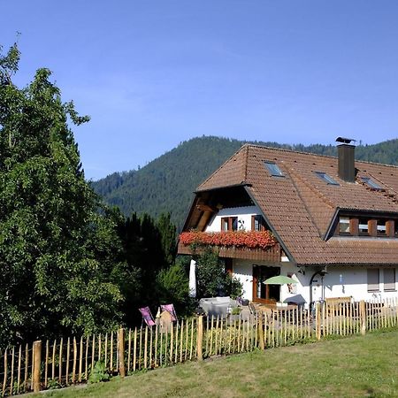 Schwarzwild - Ferienwohnung Und Ferienzimmer Байерсброн Екстериор снимка