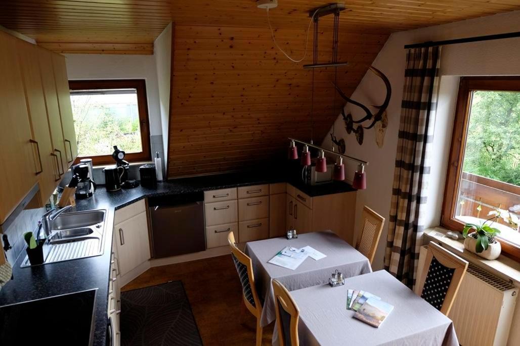 Schwarzwild - Ferienwohnung Und Ferienzimmer Байерсброн Екстериор снимка